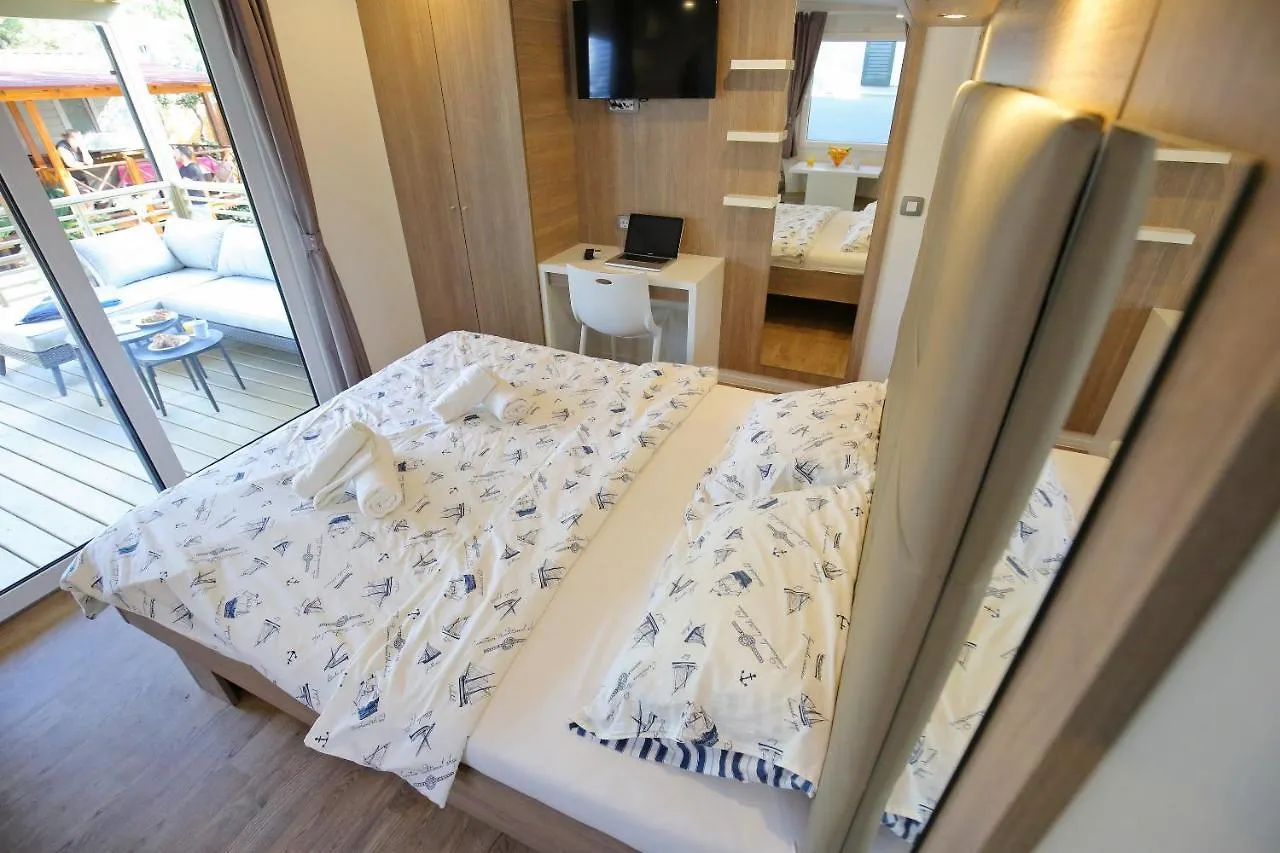 Village de vacances Mobile Homes & Bungalows Ljutic Biograd Na Moru