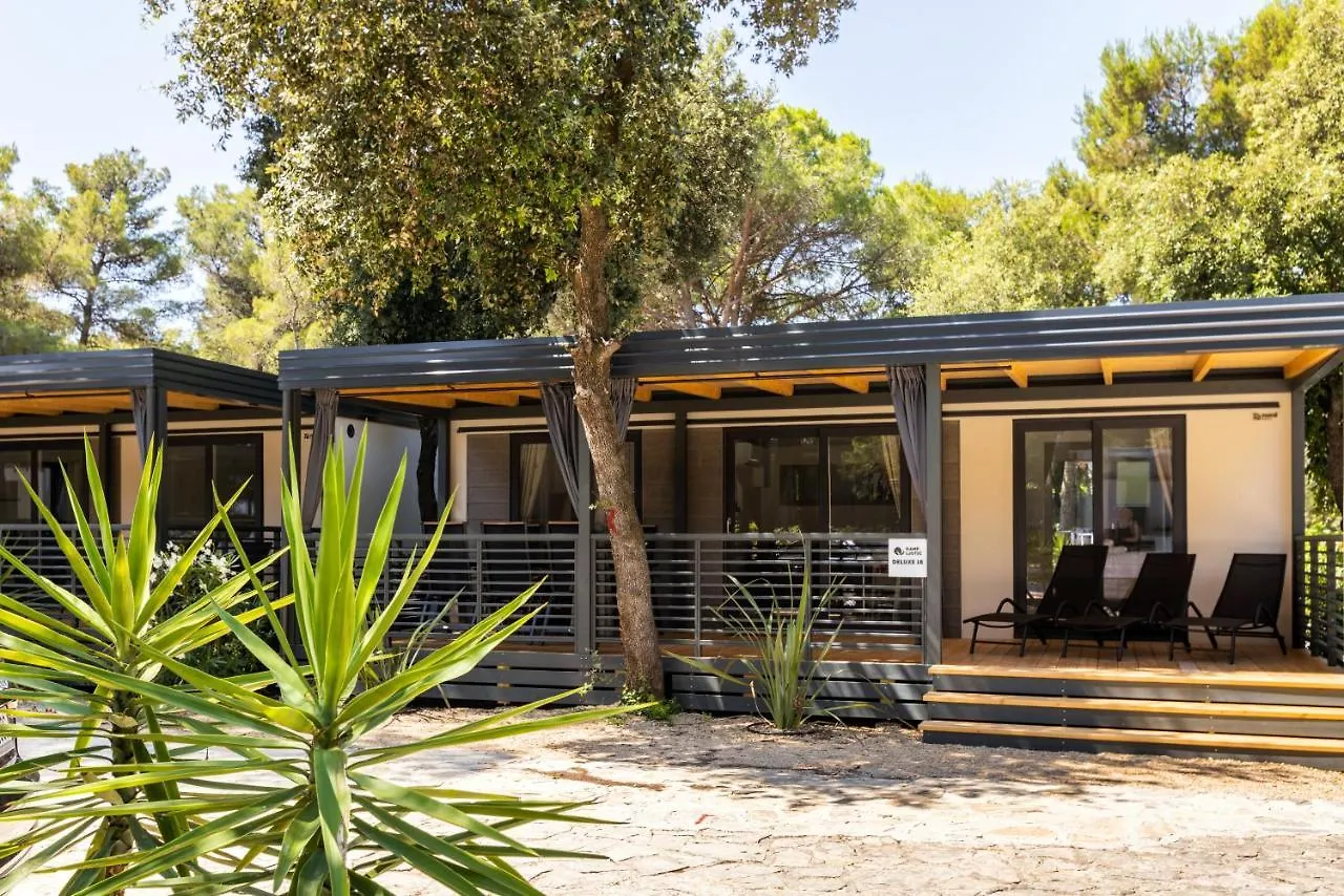 Mobile Homes & Bungalows Ljutic ビオグラード・ナ・モル ホリデーパーク