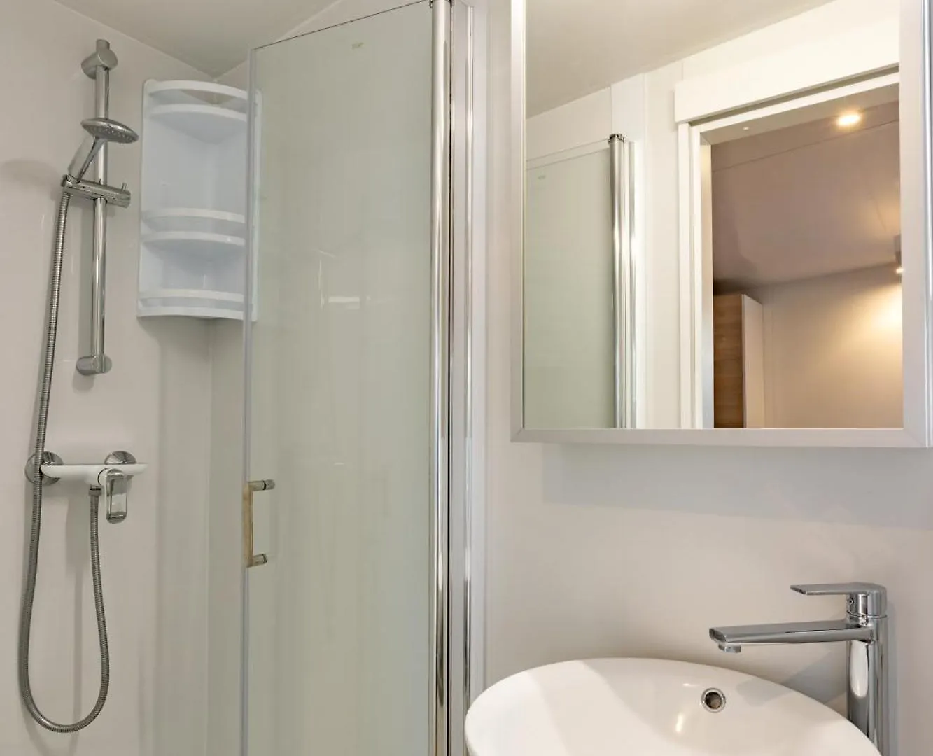 Mobile Homes & Bungalows Ljutic Biograd Na Moru Vakantiepark